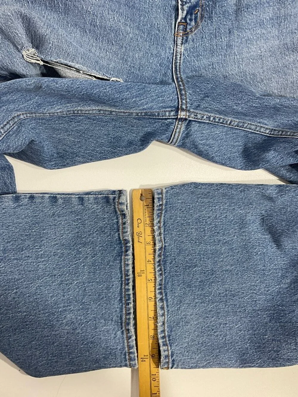 Abercrombie & Fitch 33/16 Ankle Straight Ultra High Rise Distressed Jeans Womens